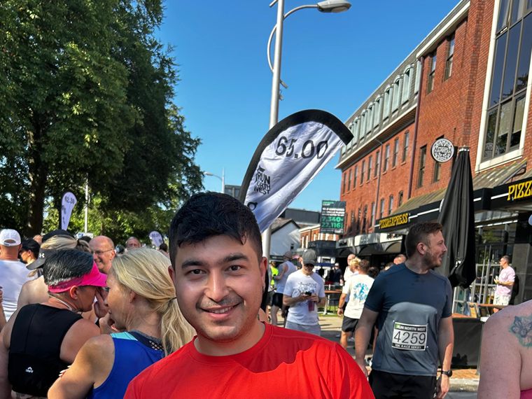 Mehmet Yağız Tokel at a 10K race event